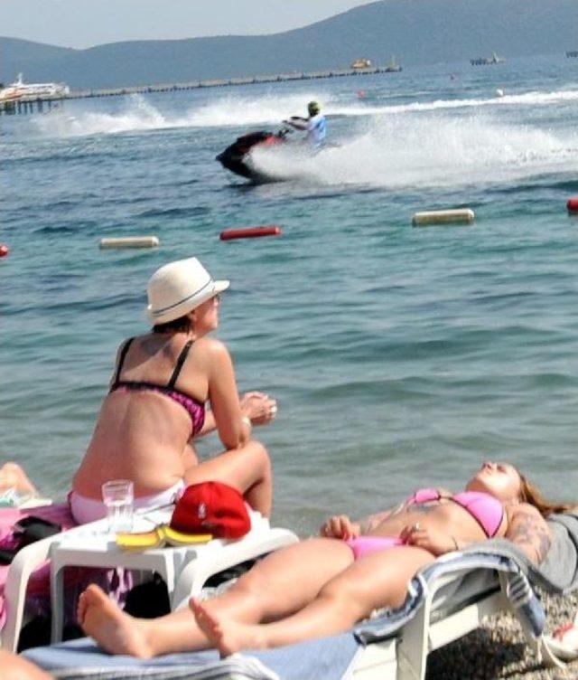 Bodrum Su Jeti Ve Flyboardla Şenlendi