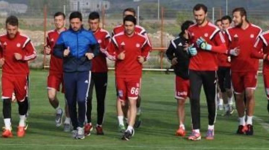 Sergen Yal&ccedil;ın: "1-1 Değil 1 Sezon I&ccedil;in Anlaştık"