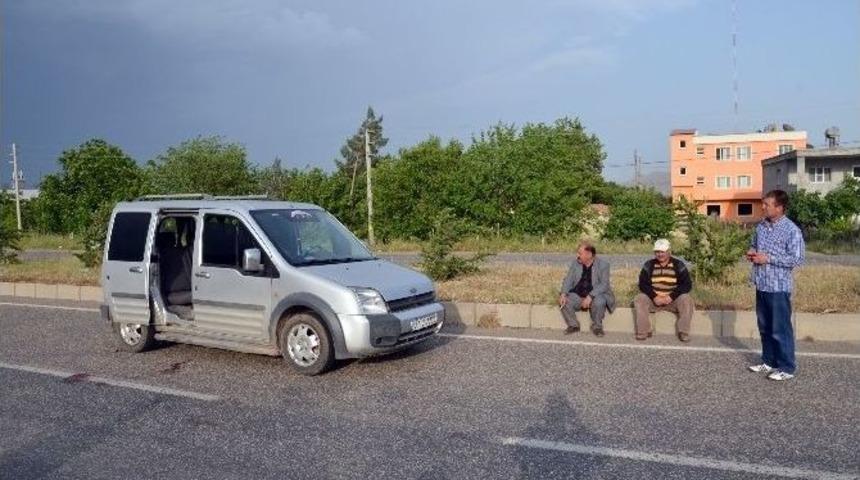 Hafif Ticari Aracın &Ccedil;arptığı &Ccedil;ocuk Ağır Yaralandı
