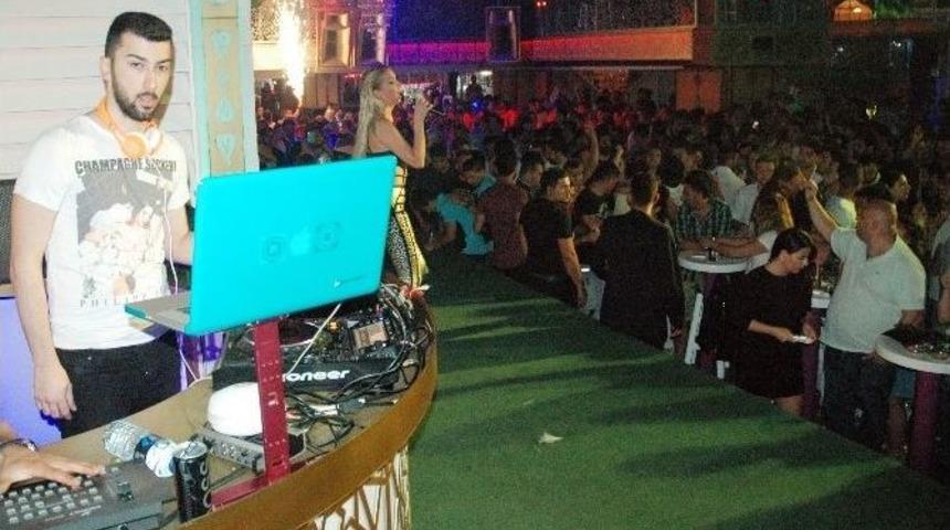 Bodrum&rsquo;da Tuğba &Ouml;zerk R&uuml;zgarı