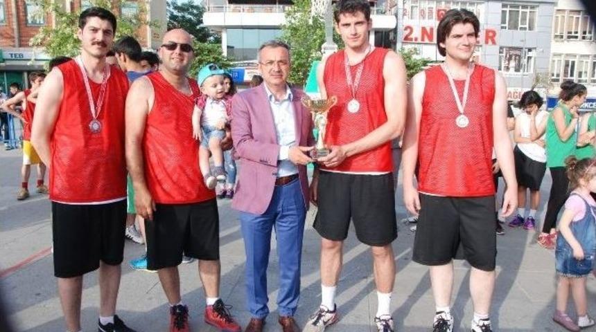 3x3 Sokak Basketbolunda Şampiyonlar Belli Oldu