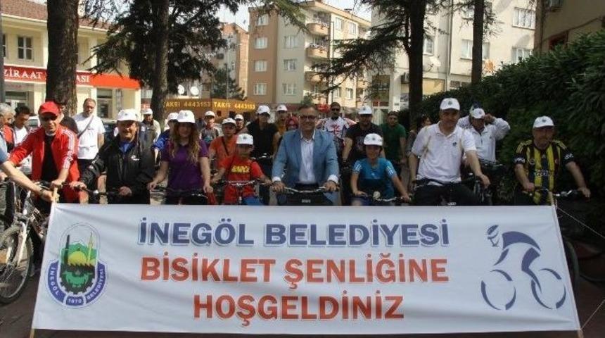 Sağlık İ&ccedil;in Pedal &Ccedil;evirdiler