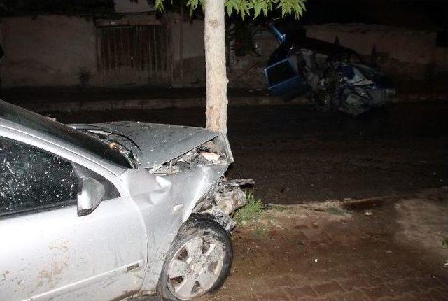 Alkollü Sürücü Önce Park Halindeki Araca Sonra Duvara Çarptı 2