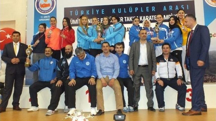 B&uuml;y&uuml;kşehir Kağıtspor, Karate&rsquo;de T&uuml;rkiye&rsquo;nin Zirvesine Yerleşti