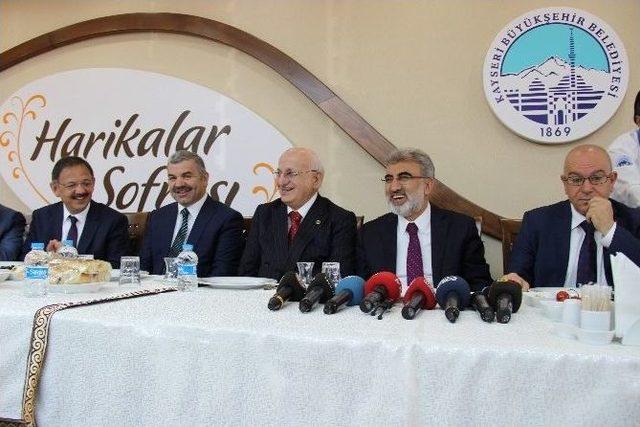 Enerji Ve Tabii Kaynaklar Bakanı Taner Yıldız: 1
