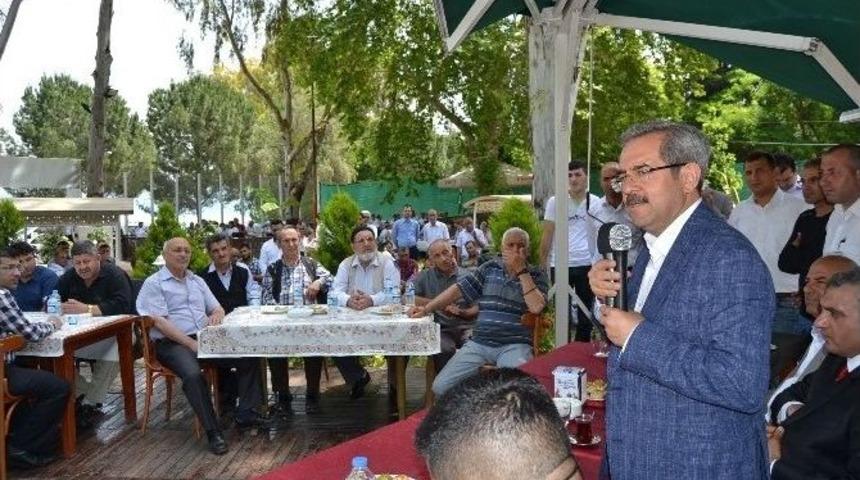 &Uuml;n&uuml;var, Elazığlılar&rsquo;la Buluştu