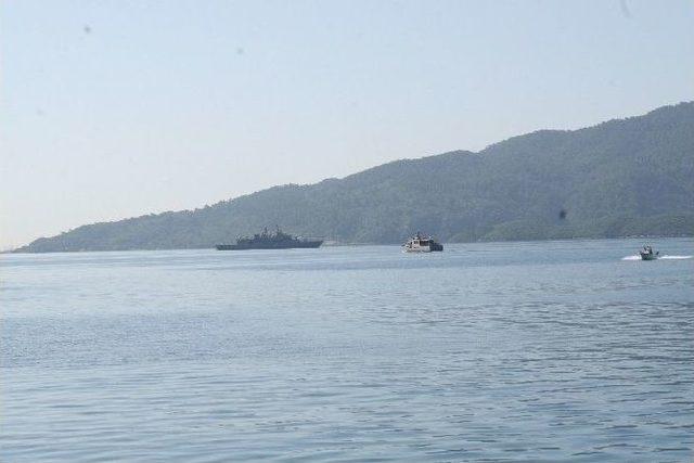 Tcg Yıldırım Fırkateyni Marmaris Limanı&rsquo;nı Ziyaret Etti 1