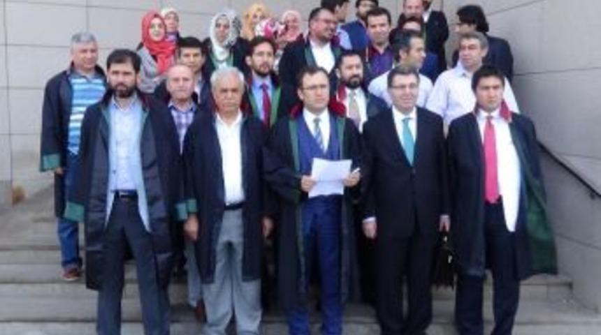 İdamına Karar Verilen Mursi&rsquo;ye Avukatlardan Destek