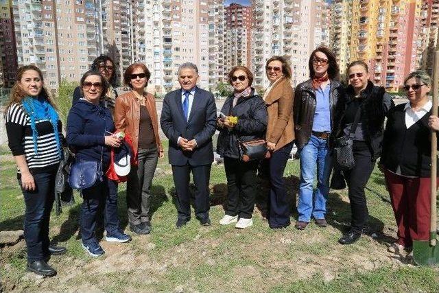 Türk Kadınlar Birliği Kayseri Şubesi’nin Katılımları İle Bölge Ağaçlandırma Çalışmaları