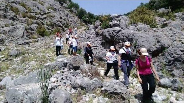 Gençlere Doğa Yürüyüşü