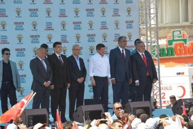 Davutoğlu; 'hdp'ye Saldırıları Kınıyorum, Müsebbipleri Kimse Sonuna Kadar Takipçisi Olacağız'/ek Fotoğraflar