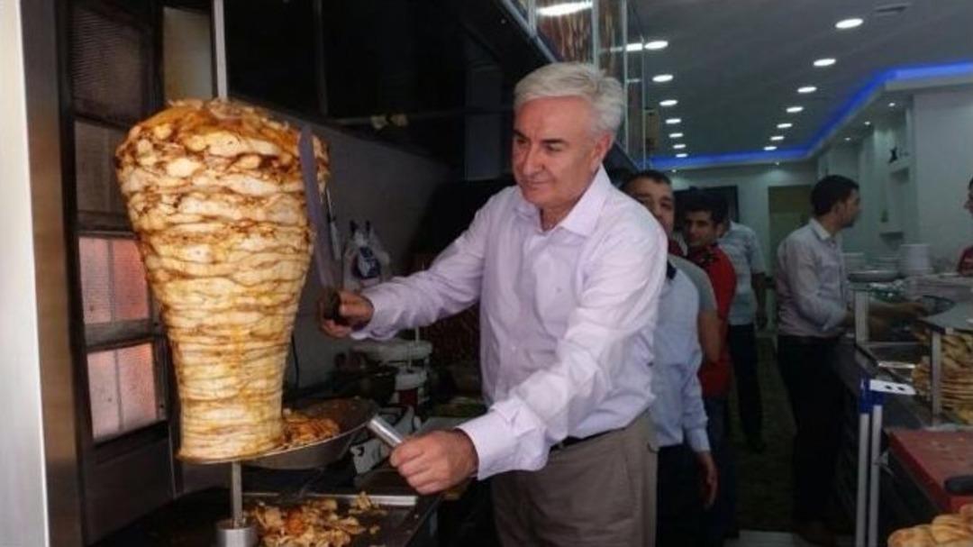 Chp D&uuml;zce Milletvekili Adayı Teber Esnafı Gezdi