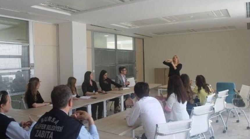 Nil&uuml;fer Belediyesi Personeline İşaret Dili Eğitimi