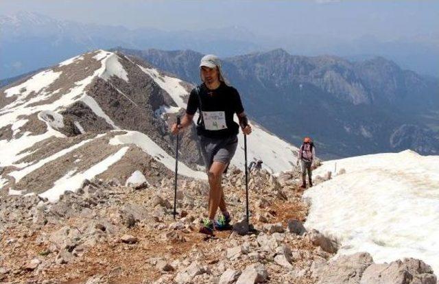 Antalyada Sahilden Dağın Zirvesine Koşu 3