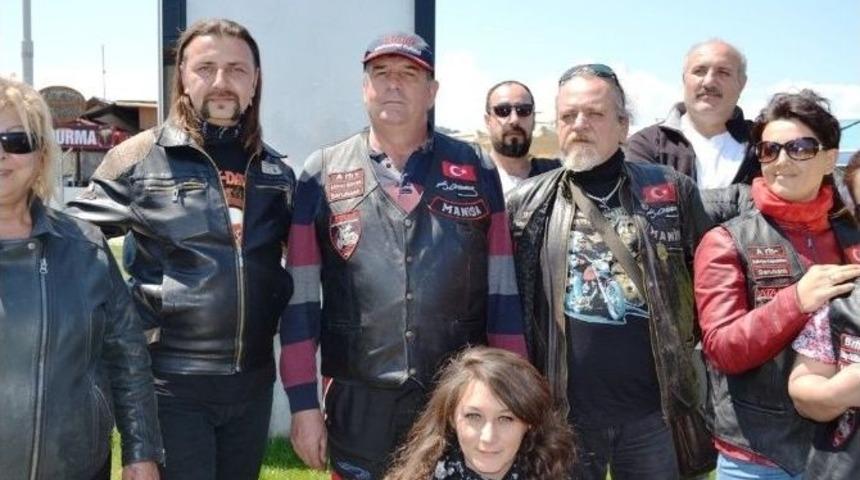 Atam Motosiklet Kul&uuml;b&uuml; Hız Kesmiyor