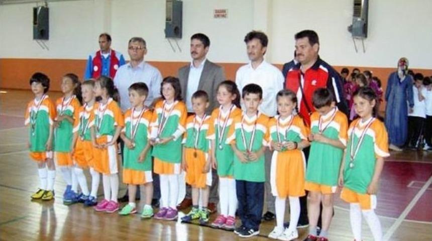 G&ouml;nen&rsquo;de Geleneksel &Ccedil;ocuk Oyunları Şenliği