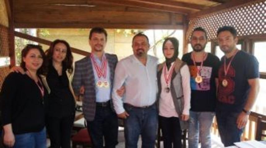 Karab&uuml;kl&uuml; Kuaf&ouml;rler 6 &Ouml;d&uuml;lden Beşini Aldı