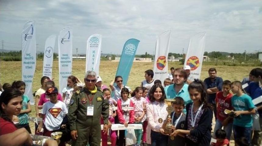 Model U&ccedil;ak Ve T&uuml;rk Ok&ccedil;uluğu Yarışlarına B&uuml;y&uuml;k İlgi