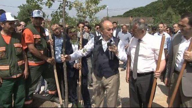 Topbaş Istedi, Eyüp'te Yeni Yapılacak Parkın Adı 'özgecan Arslan' Oldu