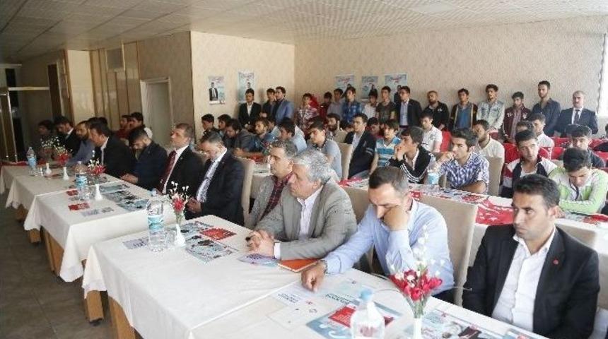 Sp&rsquo;li Adaylara, Coşkulu Karşılama