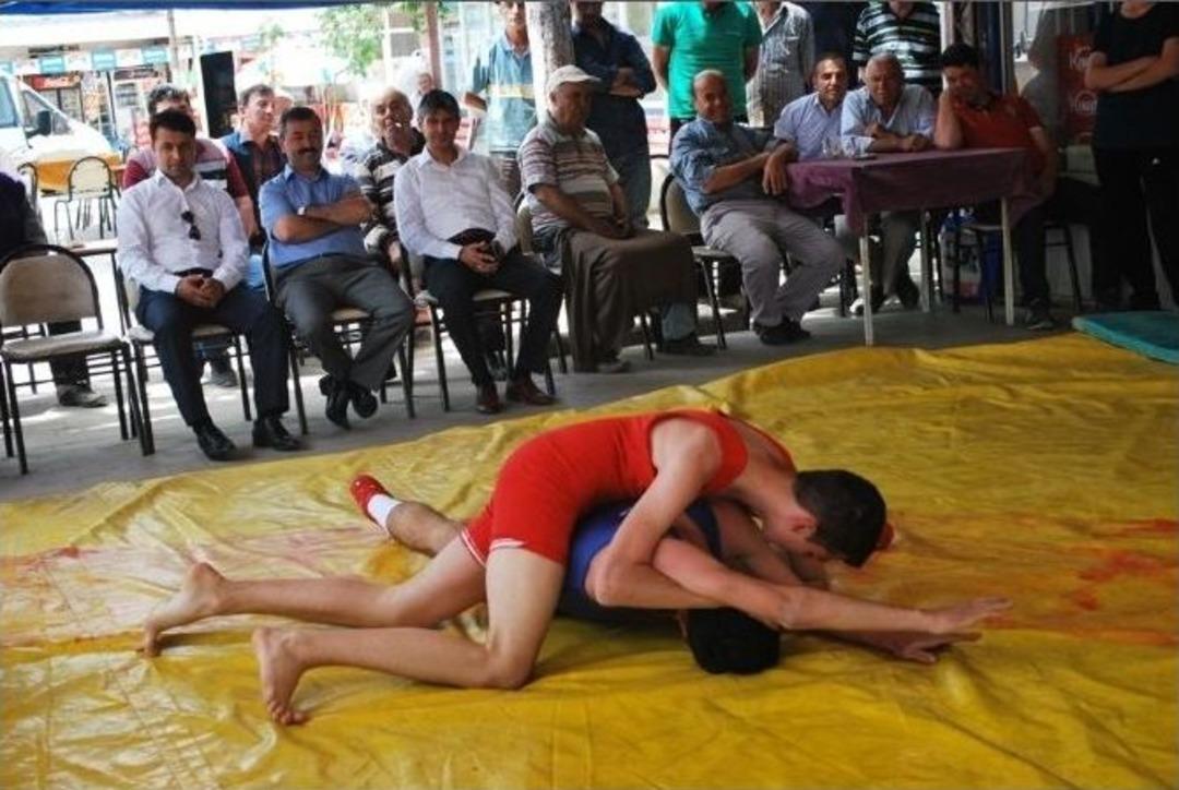 &Ouml;ğrenciler Arası G&uuml;reş Turnuvası D&uuml;zenlendi