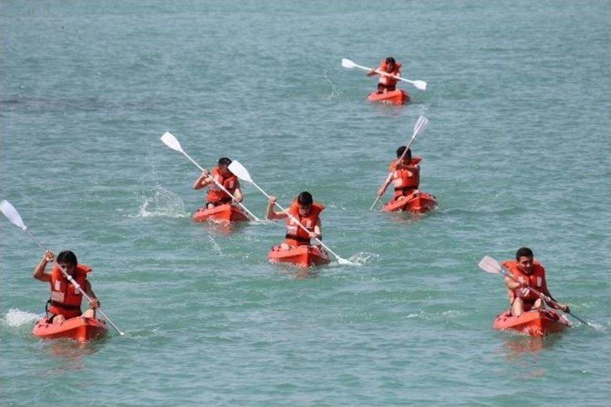 Beyşehir&rsquo;de Kano Ve Ok&ccedil;uluk Yarışları
