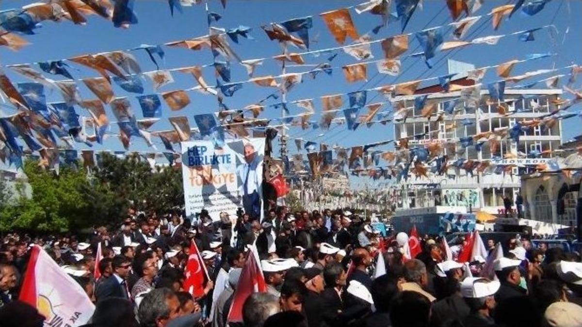 B&uuml;lent Arın&ccedil; Van&rsquo;da