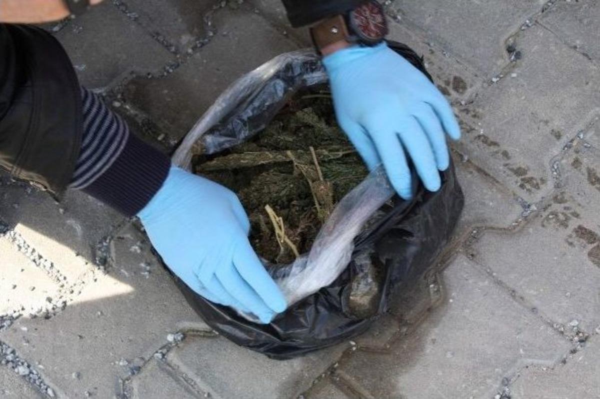 Yozgat&rsquo;ta Kafelerde Uyuşturucu Satan 4 Kişi Tutuklandı