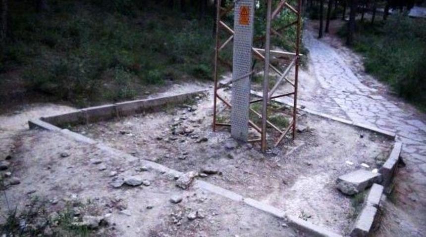Şehitler Abidesinde Inanılmaz &Ouml;l&uuml;m