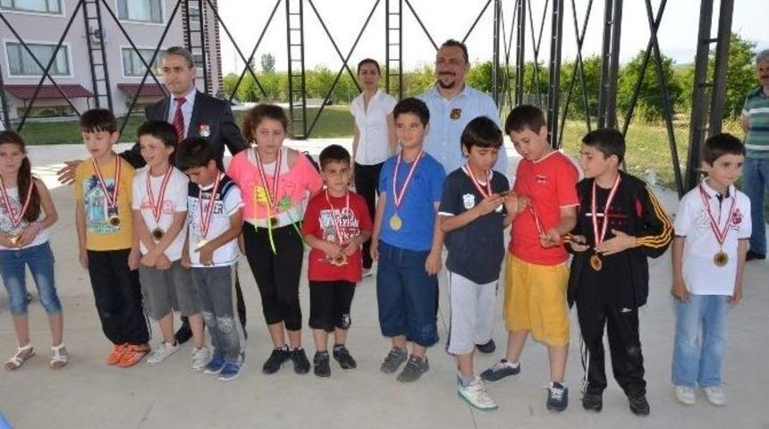 Dalaman&rsquo;da Başarılı Santracılar &Ouml;d&uuml;llerini Aldı