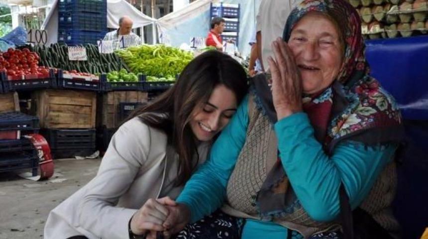 Chp'li Kadın Aday Pazarda Destek Istedi