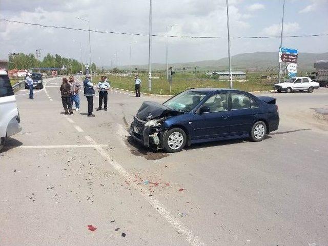 Gemerek&rsquo;te Trafik Kazası: 7 Yaralı 2