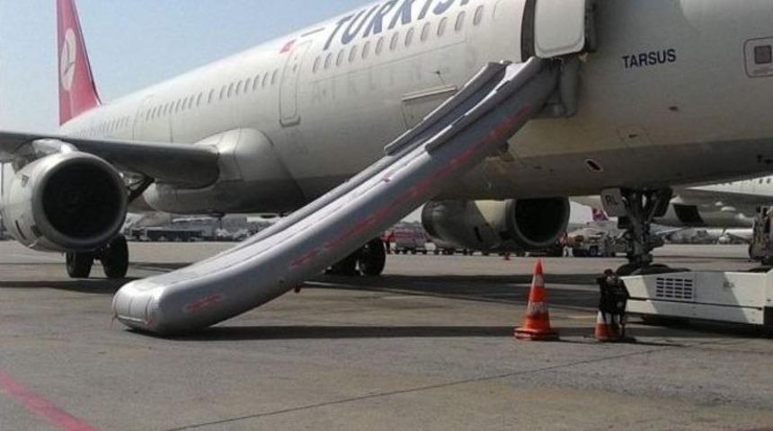 Kalkışa Hazırlanan U&ccedil;ağın Slide&rsquo;ı A&ccedil;ıldı