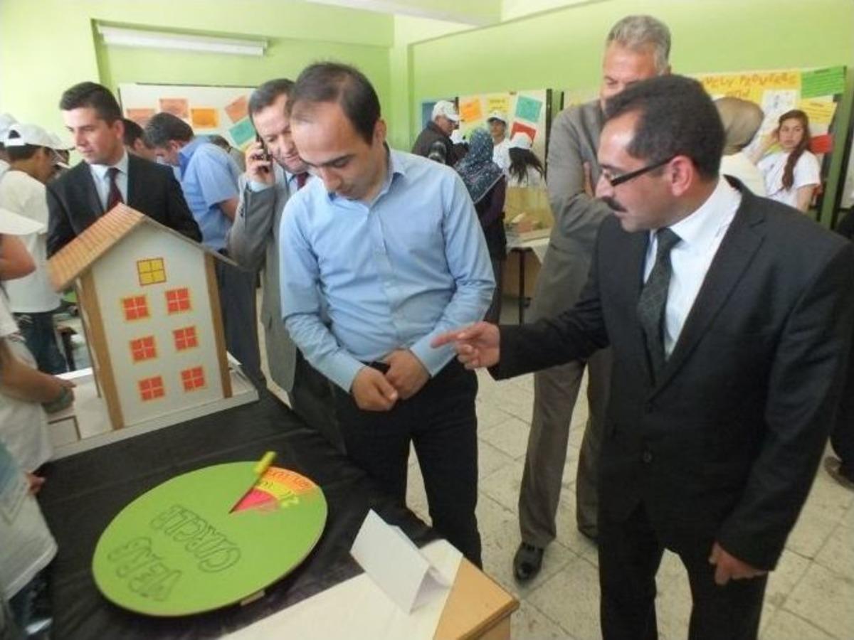 Ulukışla Ybo&rsquo;da &ldquo;t&uuml;bitak 4006 Bilim Fuarı&rdquo; A&ccedil;ıldı