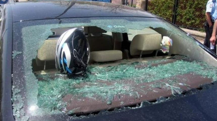 Antrenmanda Otomobile &Ccedil;arpan Milli Bisiklet&ccedil;i Yaralandı