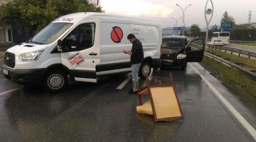 Sakarya&rsquo;da Trafik Kazası: 1 Yaralı