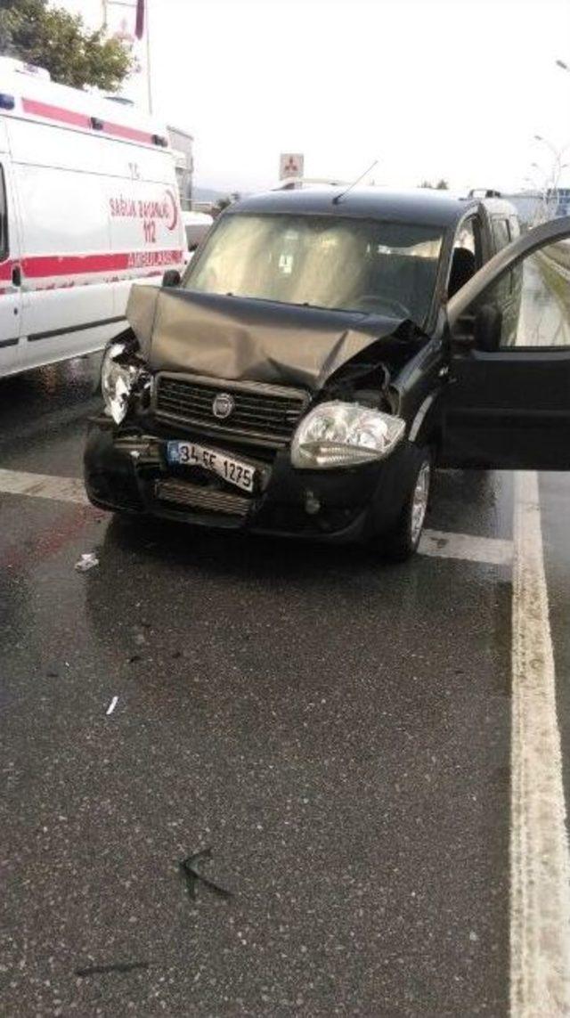 Sakarya’da Trafik Kazası: 1 Yaralı