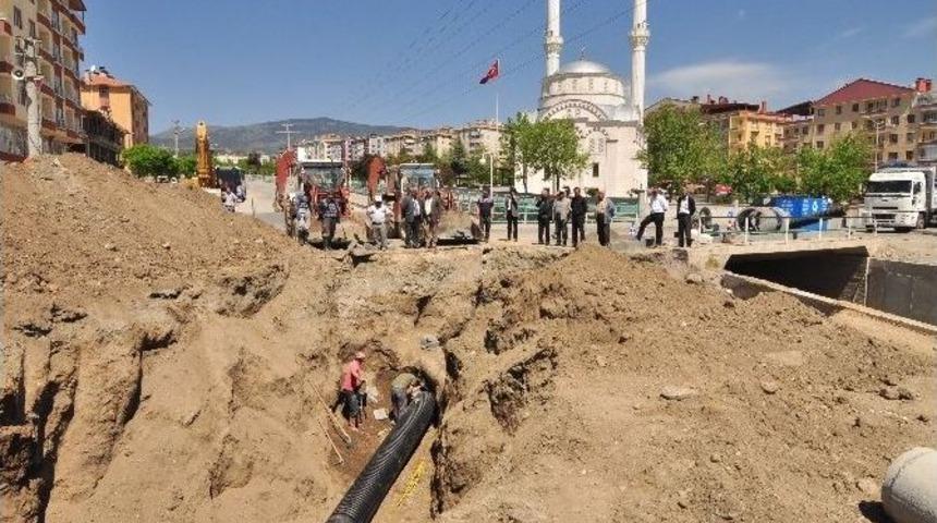 Tosya&rsquo;da Ana Kanal Hattı Tamamen Yenilendi