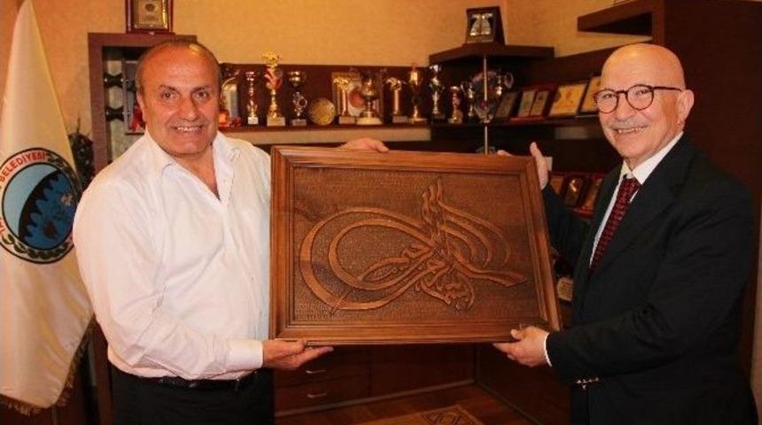 Prof. Dr. H&uuml;seyin &Uuml;lgen, Başkan Arslan&rsquo;ı Ziyaret Etti