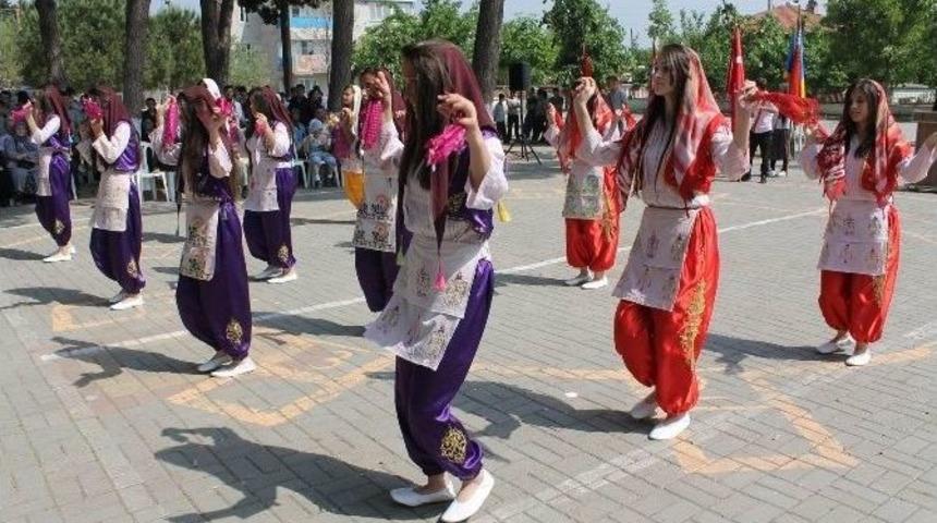 Manyas&rsquo;ta 19 Mayıs Gen&ccedil;lik Ve Spor Bayramı T&ouml;reni