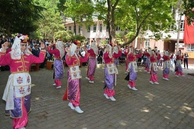 K&ouml;rfez&rsquo;de 19 Mayıs Coşkuyla Kutlandı 1