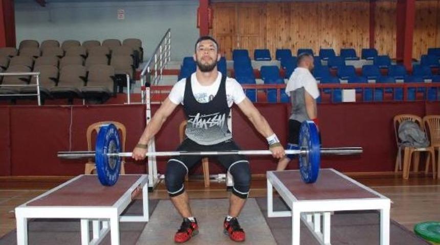 Halter Milli Takımı Akçakoca'da Kampa Girdi