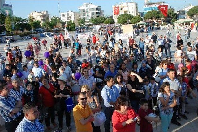 Didim Gençlik Festivalinde Bayan Mehteranlar Beğeni Topladı