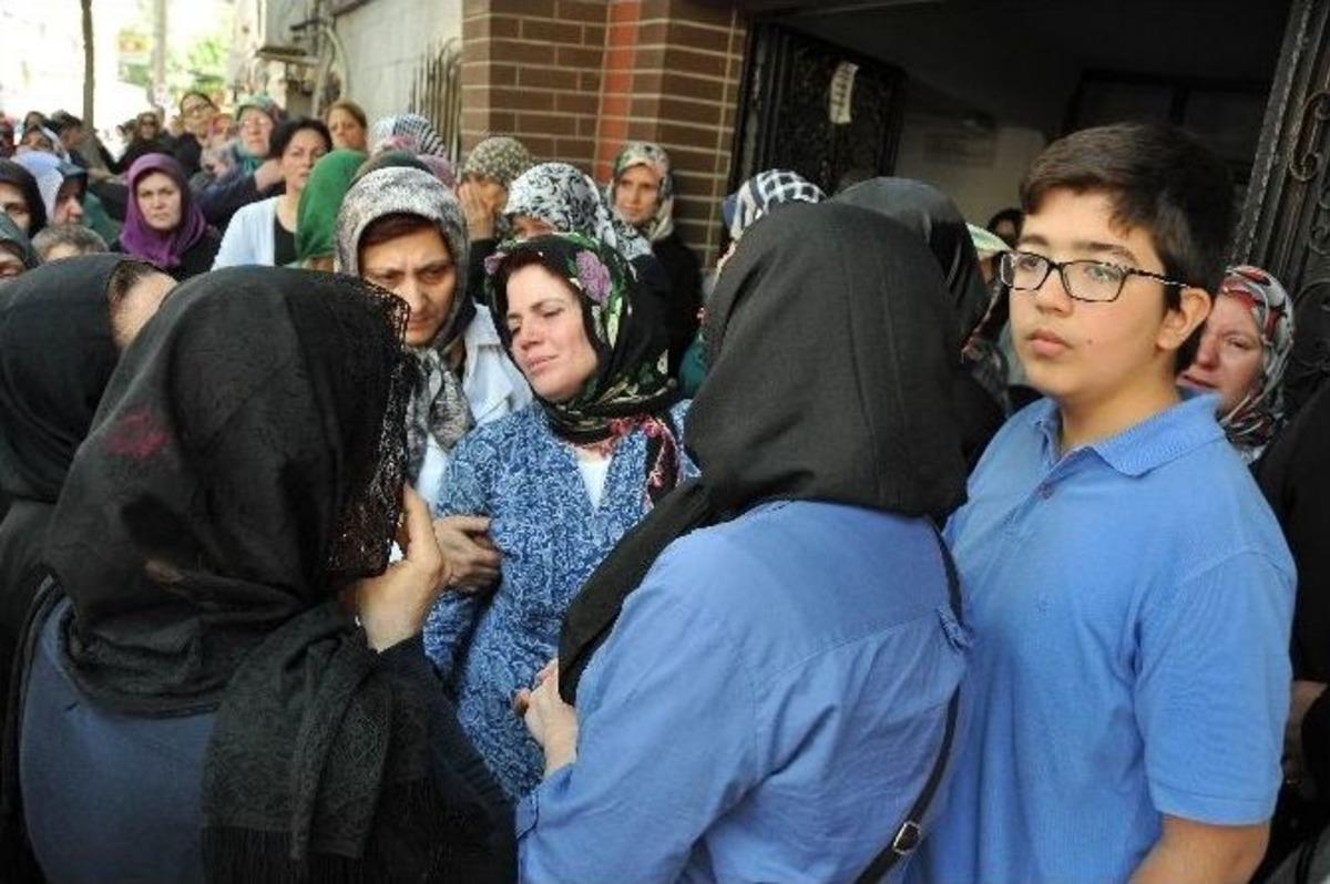 Berk&rsquo;e G&ouml;z&uuml;yaşlı Veda...