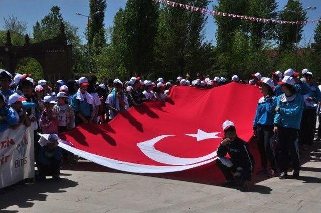 Bitlis&rsquo;te 19 Mayıs Coşkusu 2