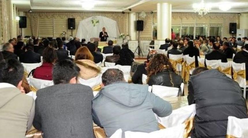 Prof. Dr. &Ccedil;aha, Eğitim Camiası İle Biraraya Geldi