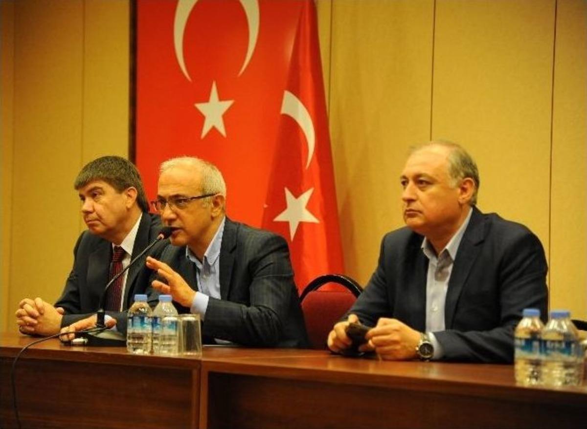 Ak Parti Antalya Milletvekili Adayı L&uuml;tfi Elvan: