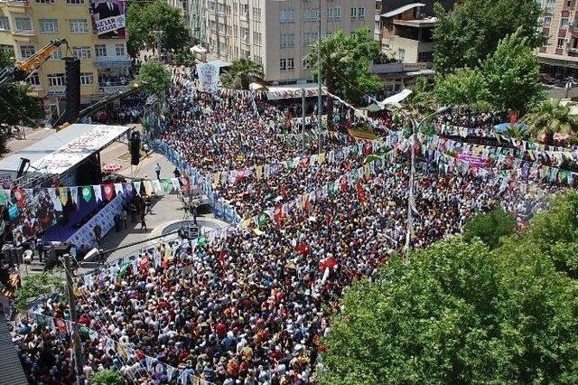 Demirtaş, Adıyaman&rsquo;da Vatandaşlara Hitap Etti 1