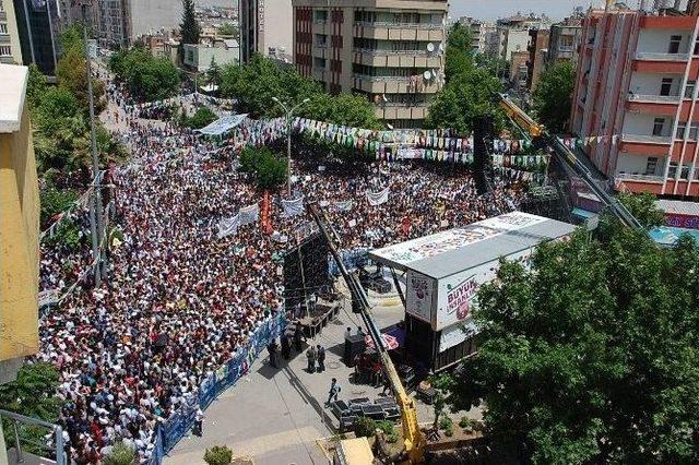 Demirtaş, Adıyaman&rsquo;da Vatandaşlara Hitap Etti 2