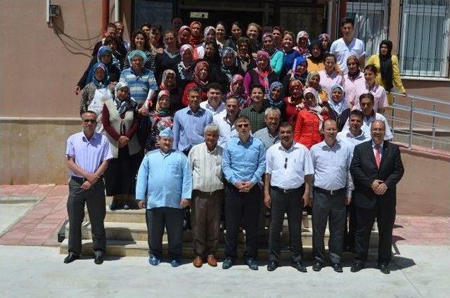Kula&rsquo;da Aş&ccedil;ılık Kursunu Bitirenler Belgelerini Aldı 3